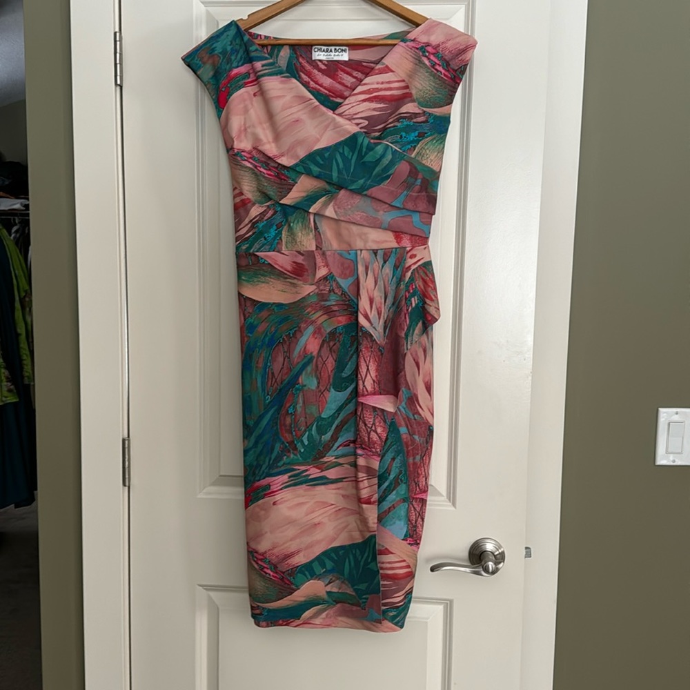 Very pretty Chiara Boni dress. Made in Italy. Worn once to a wedding. Italian 46